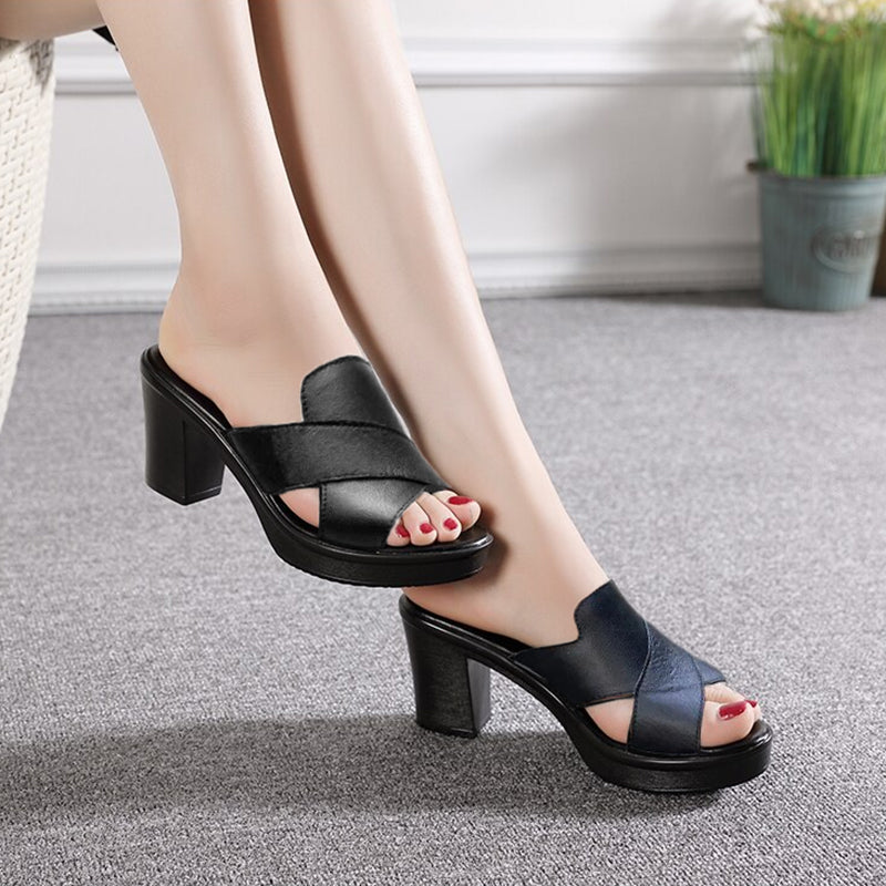 Black / 35