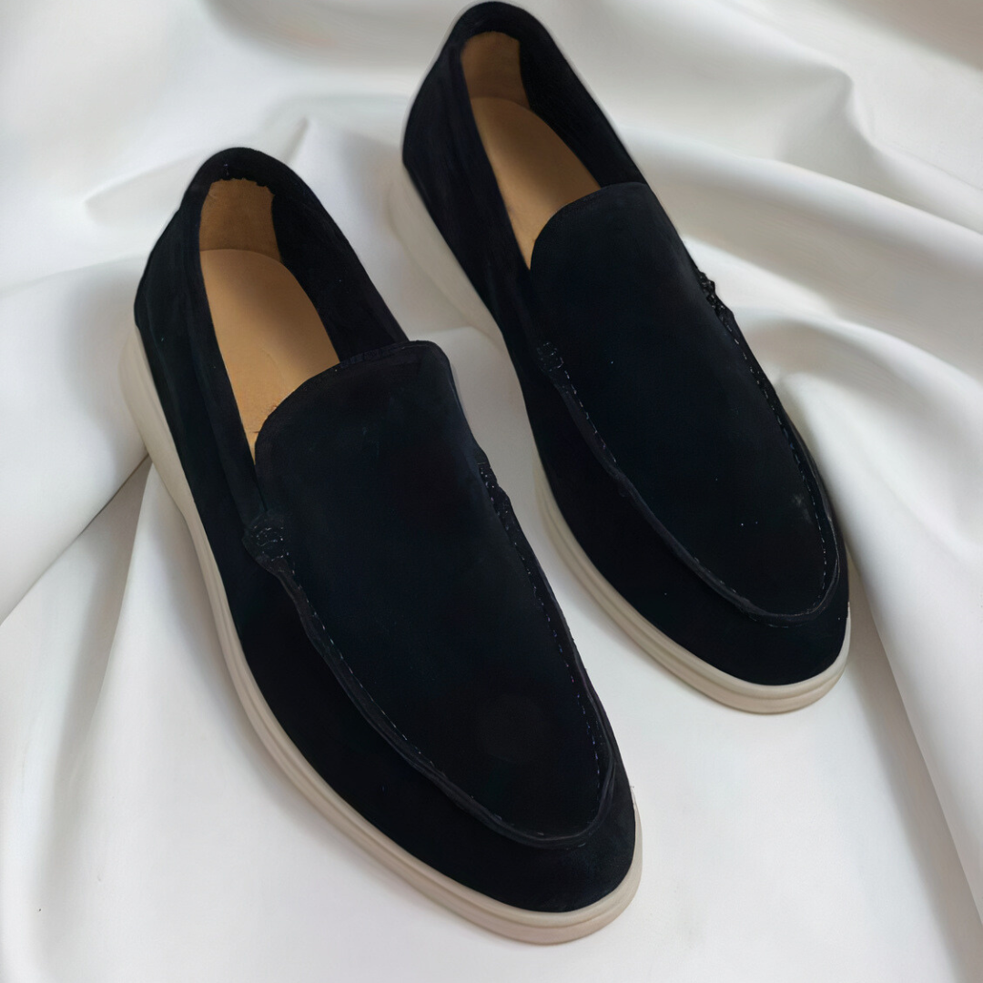 Black / 8