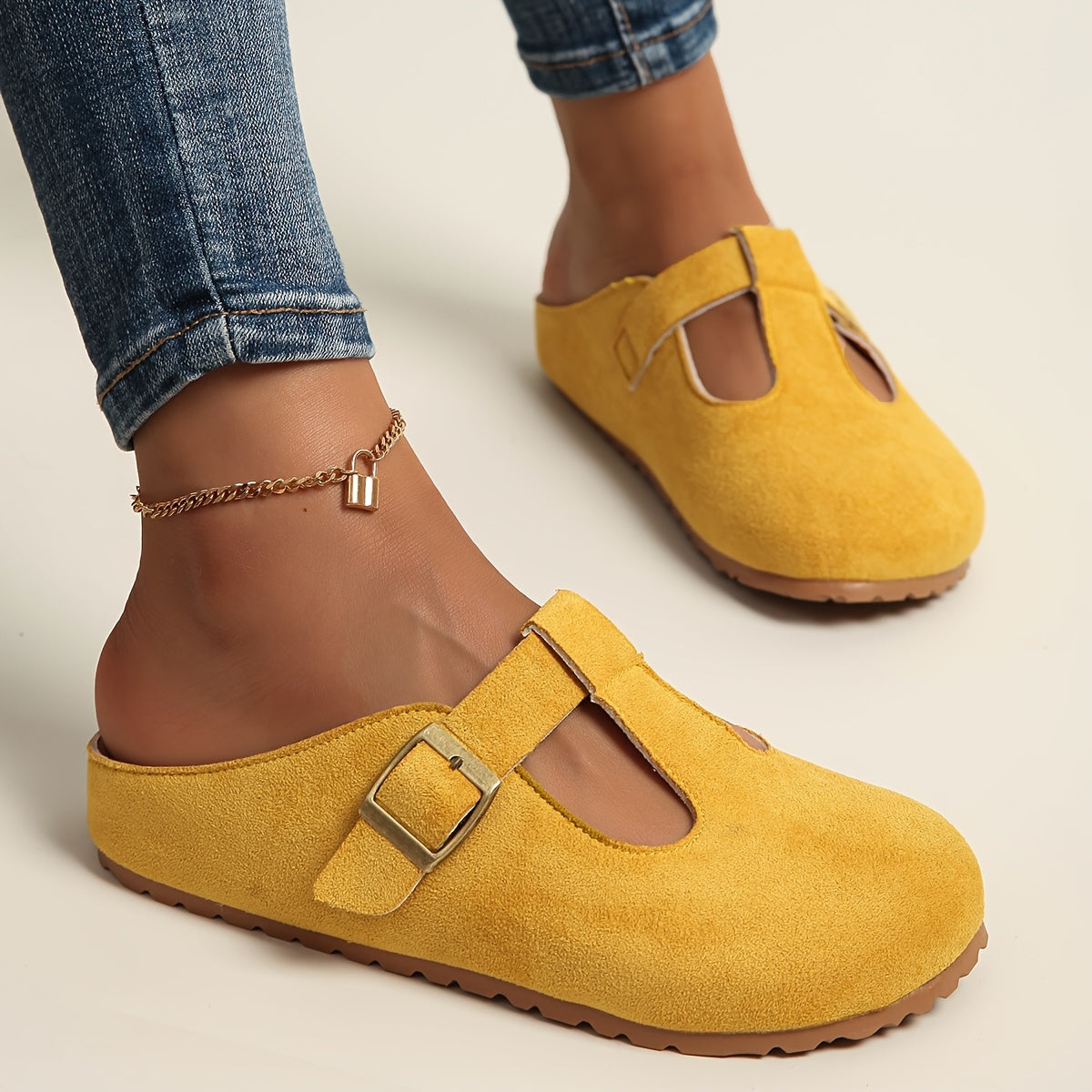 Joyce – Minimalist Buckle Clogs