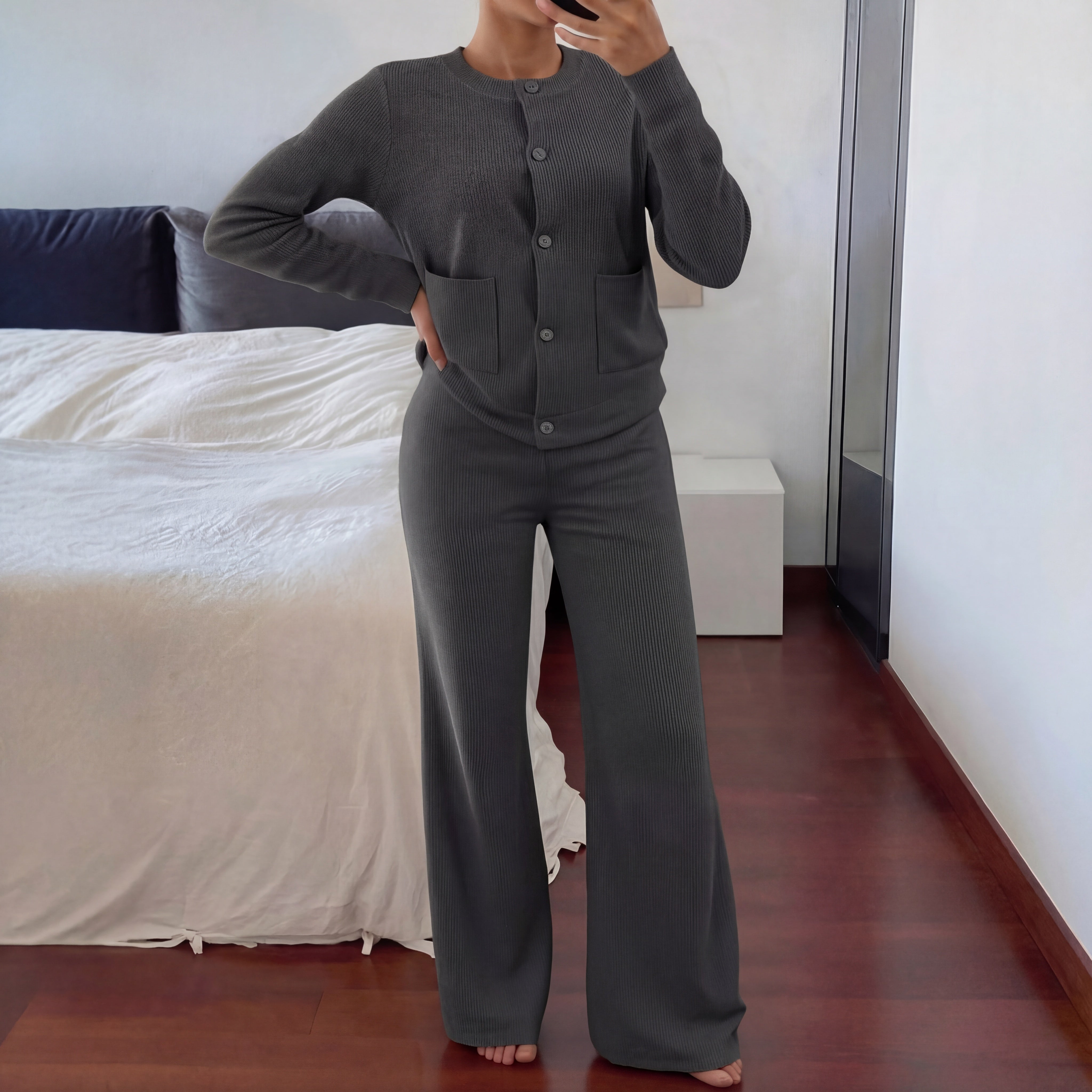 Dark Grey / UK 8 (S)