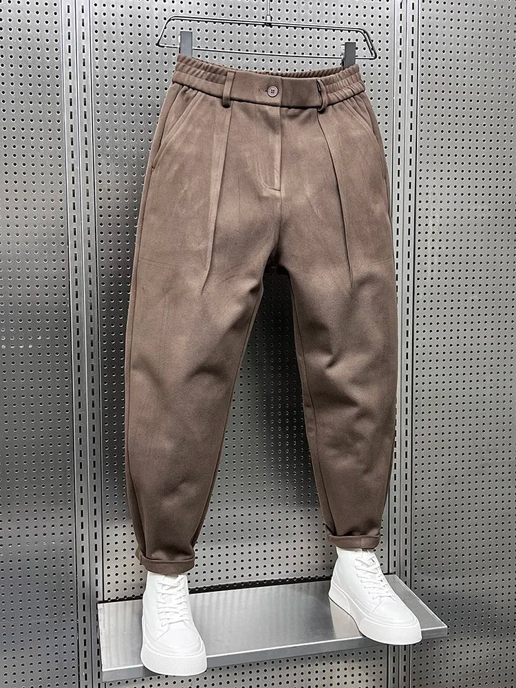 Brown / S