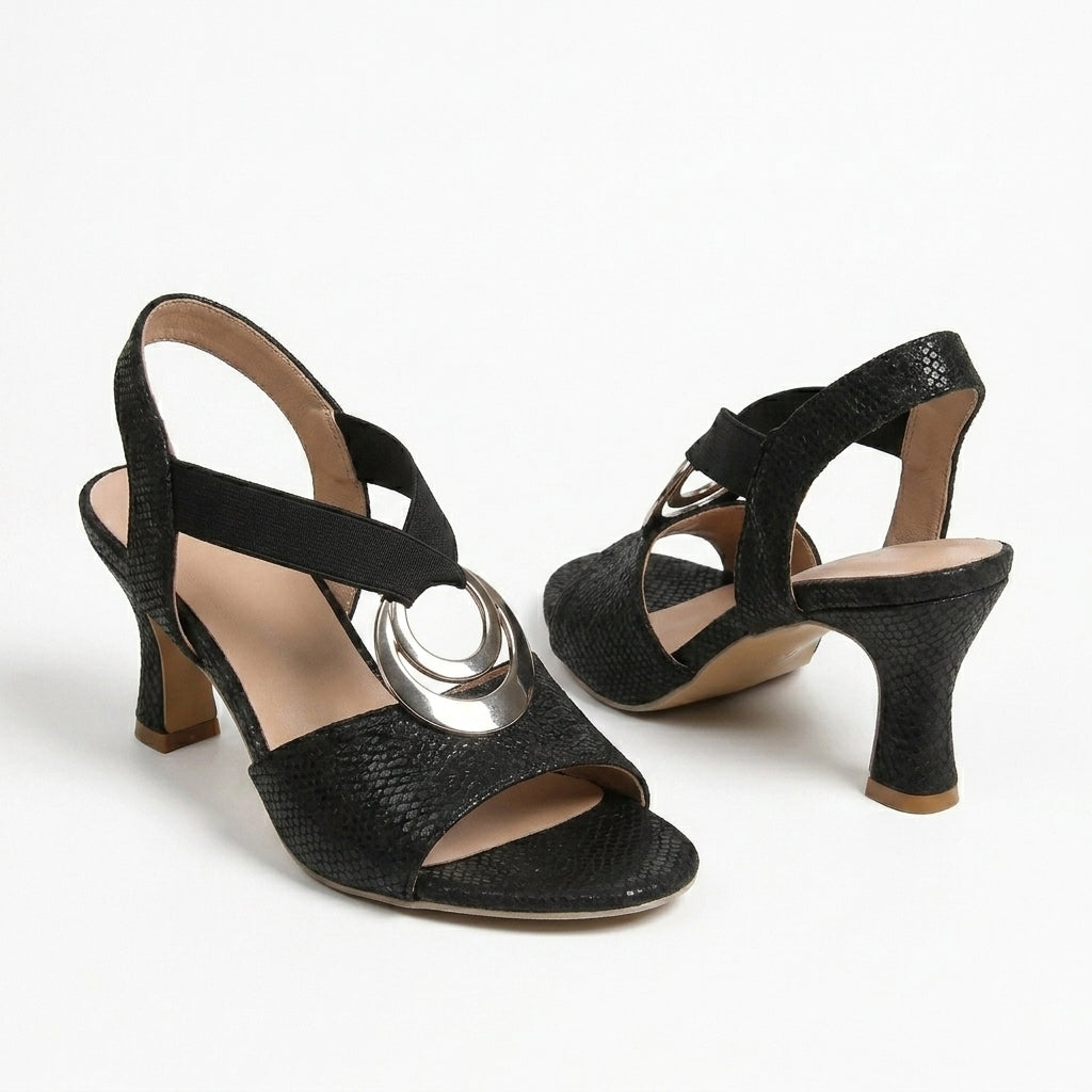 Black / 4